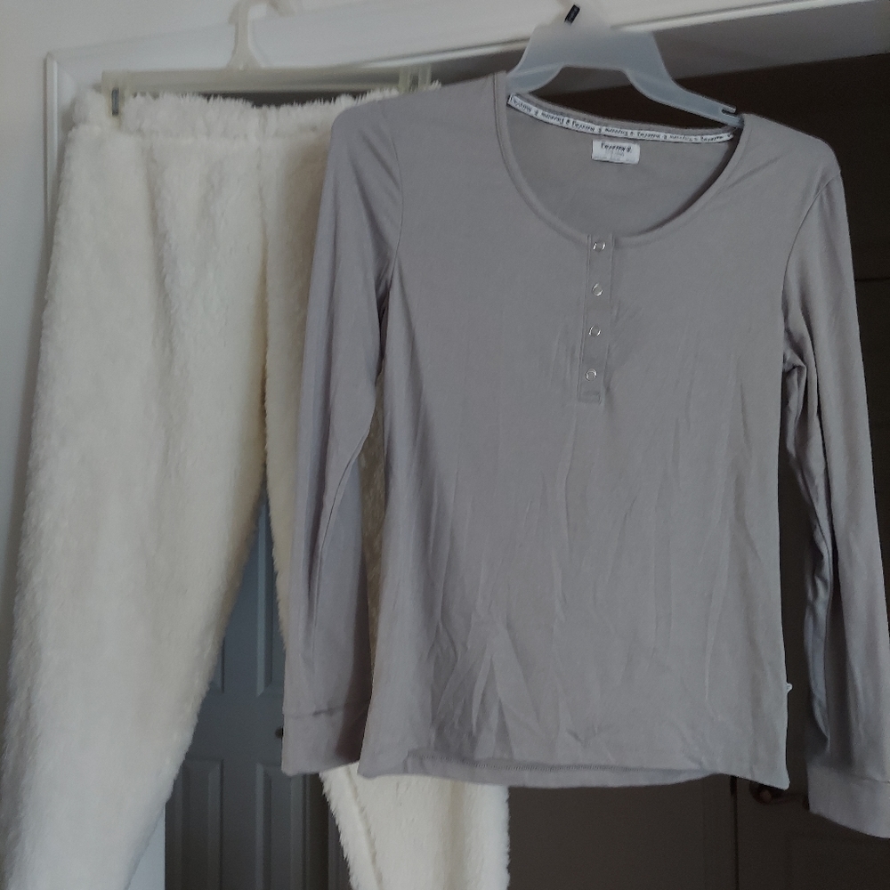 Women's PJ'S - Picture 11 of 12